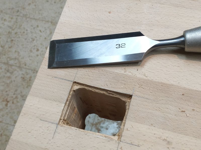 Building a Roubo Workbench 26