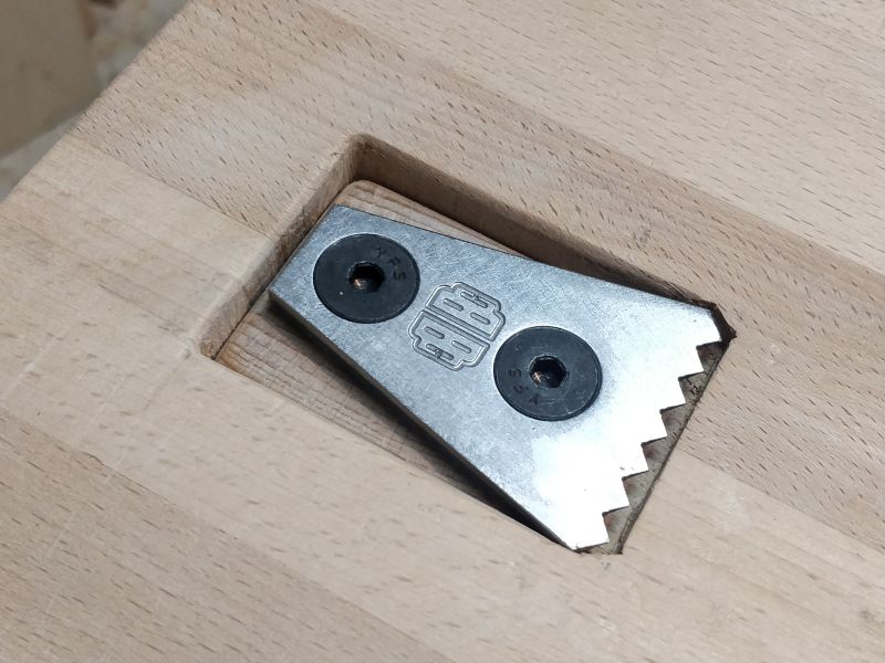 Building a Roubo Workbench 28