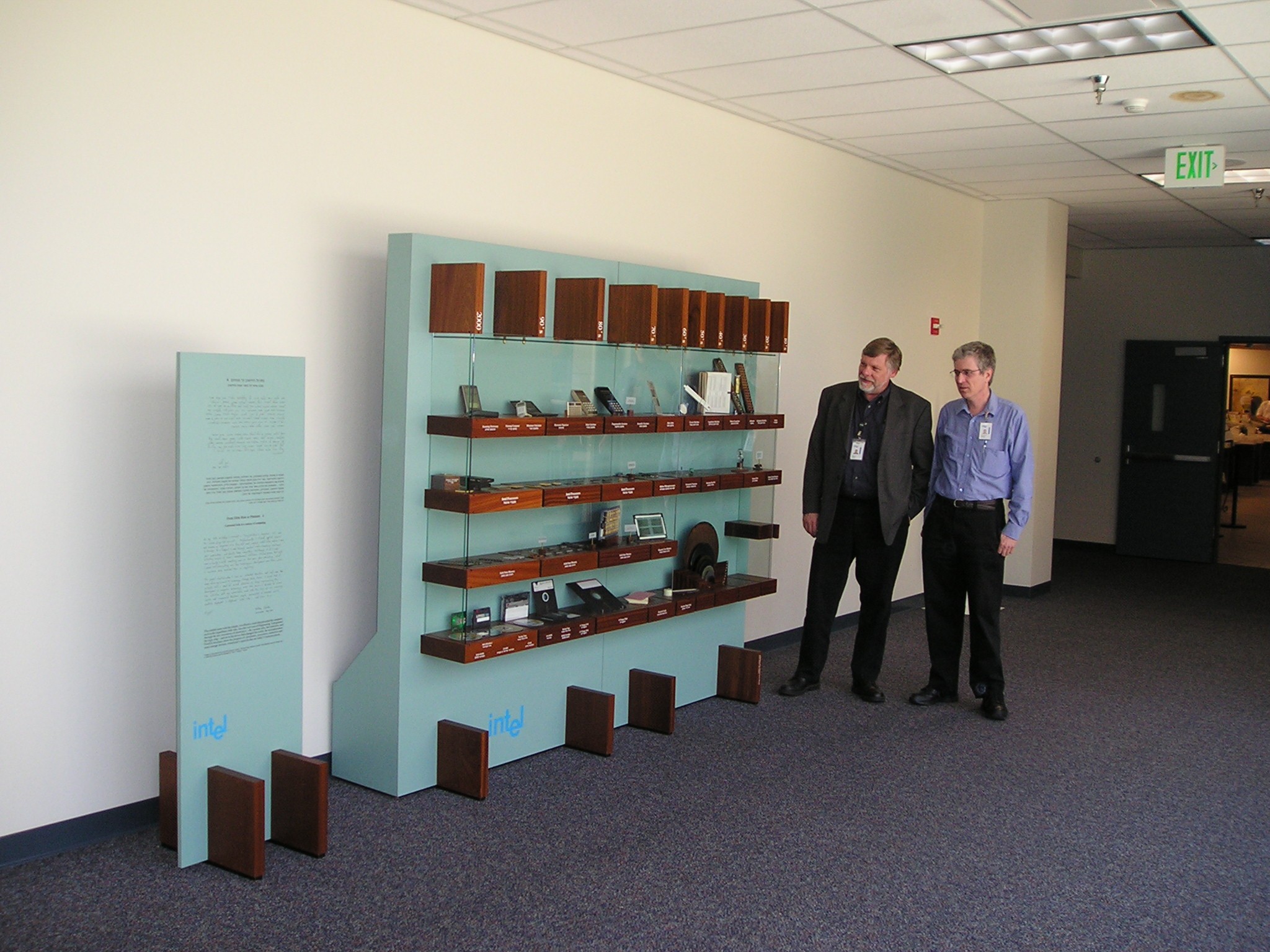 "From slide rule to Pentium 4" exhibit in the US