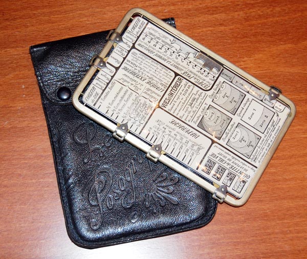 Kaufmann's posographe and its case