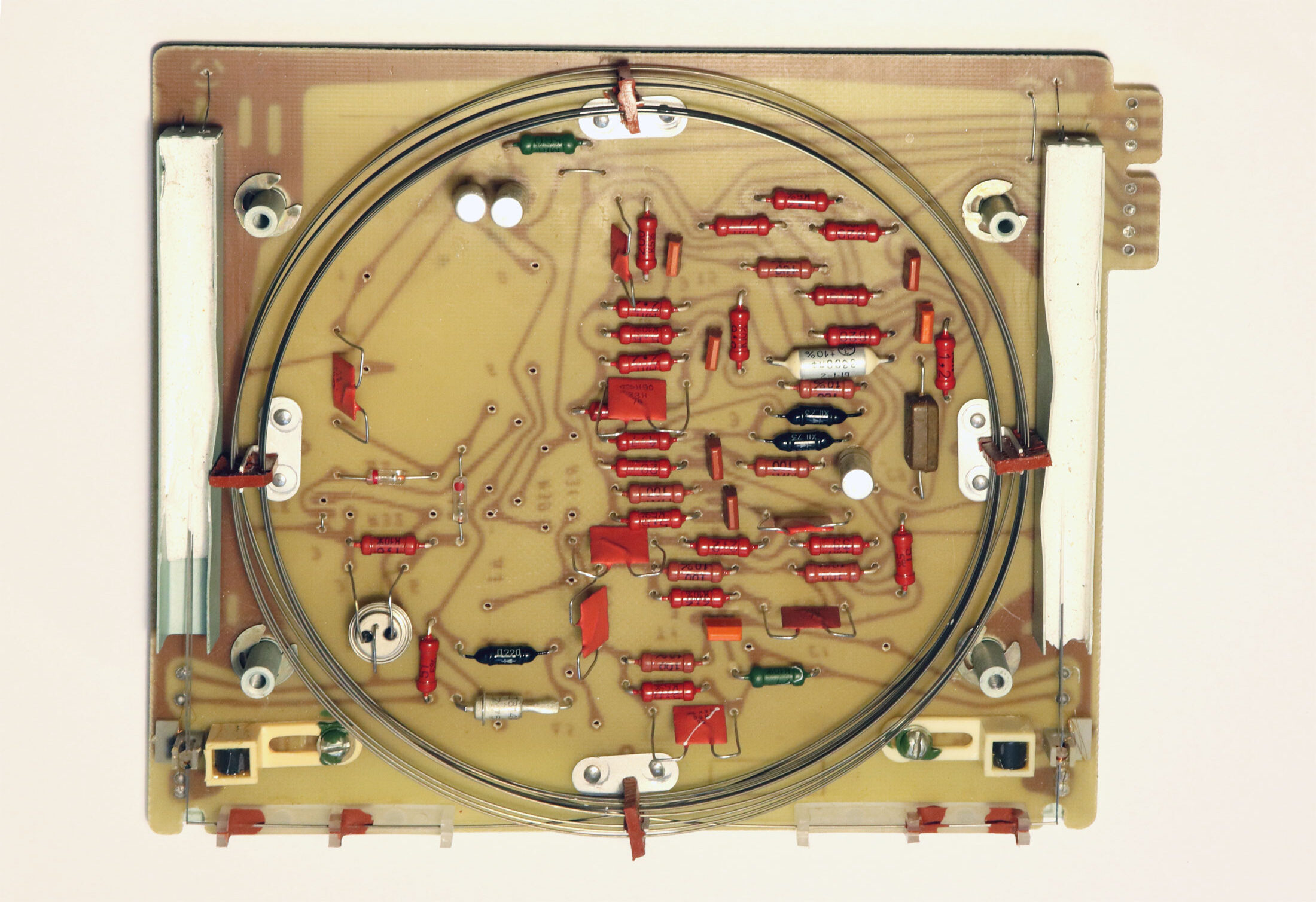 A torsion wire delay line memory module with cover off