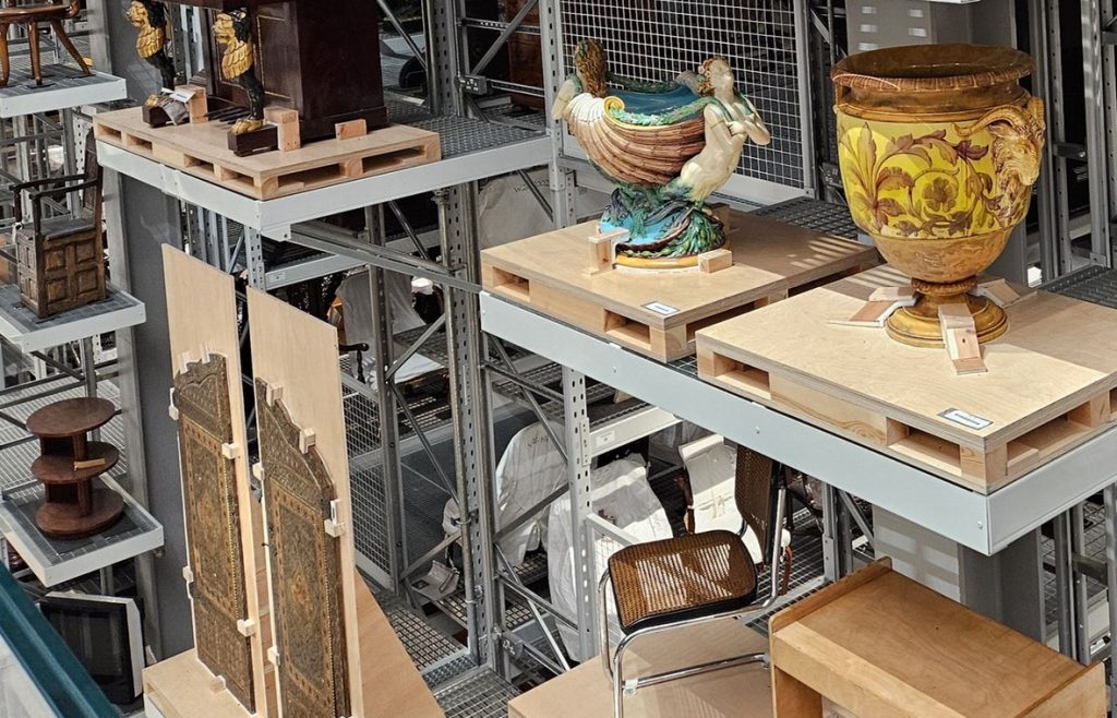 Wonderful chaos 5 The V&A East Storehouse
